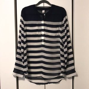 NWOT Old Navy Women’s Striped Shirt Size Small